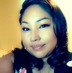 Meet your Posher, Teri